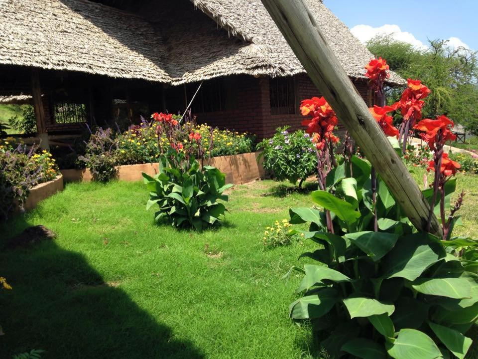 African Sunrise Lodge And Campsite Mto wa Mbu Esterno foto