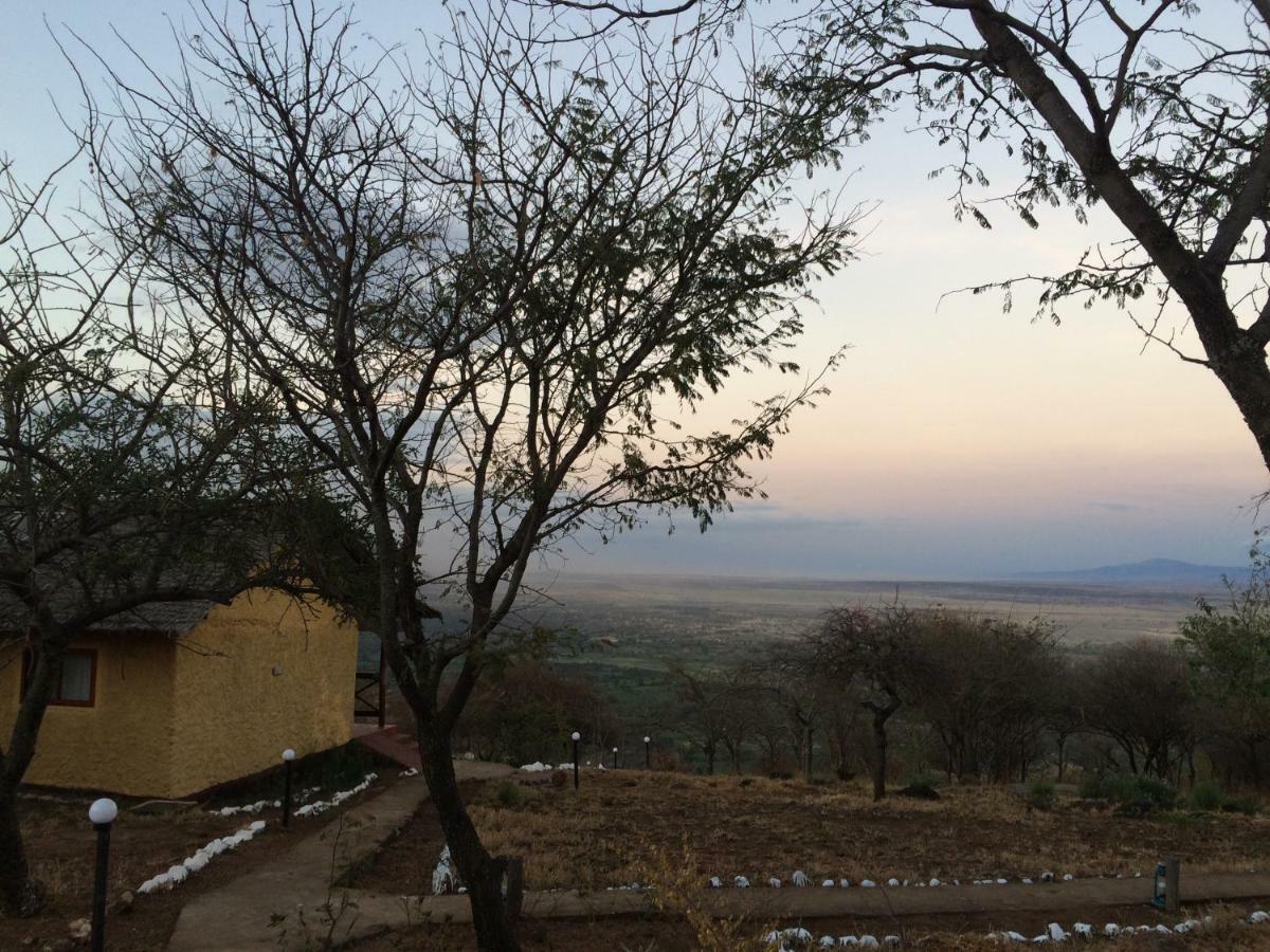 African Sunrise Lodge And Campsite Mto wa Mbu Esterno foto